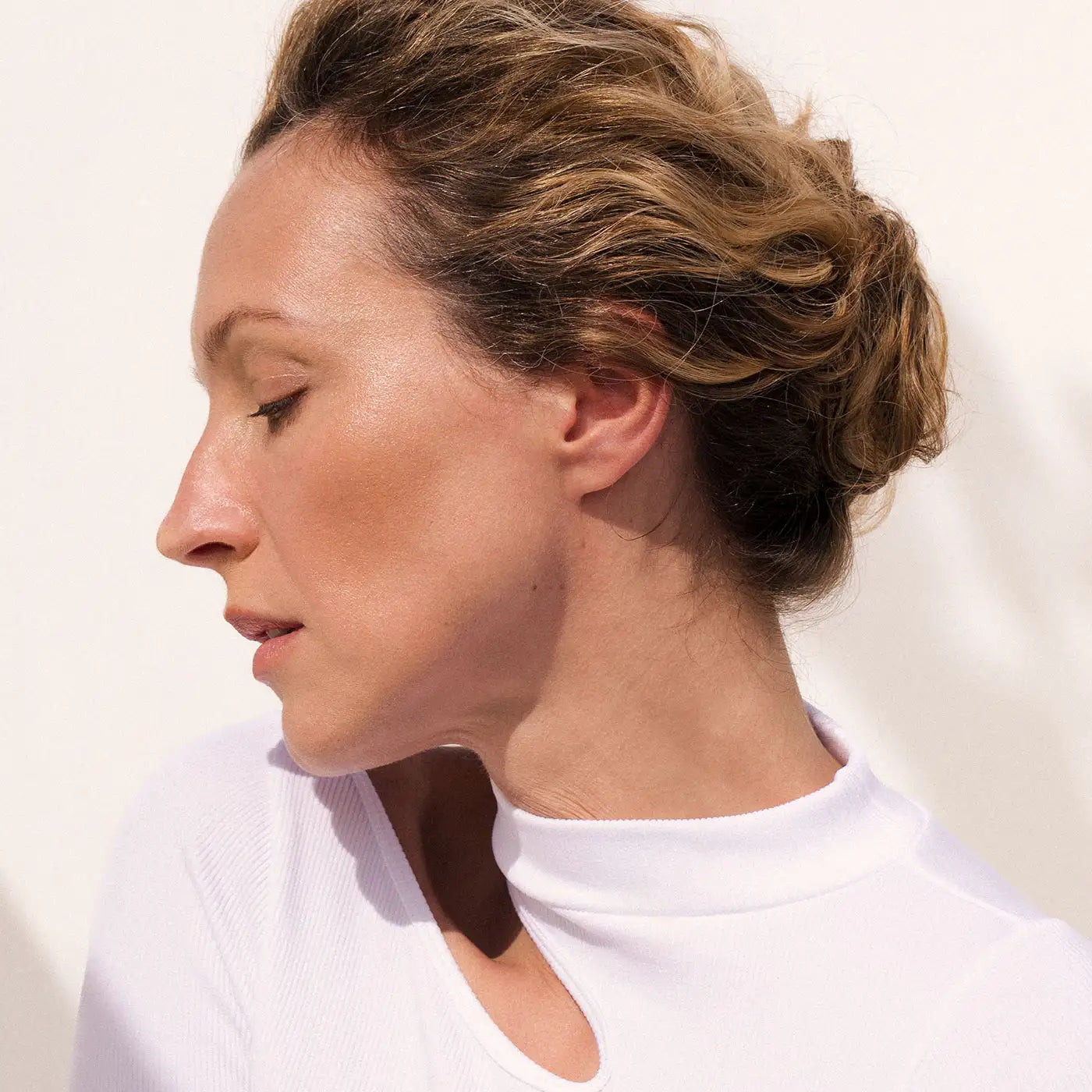 Cacaye Skincare Products Model - Mobile