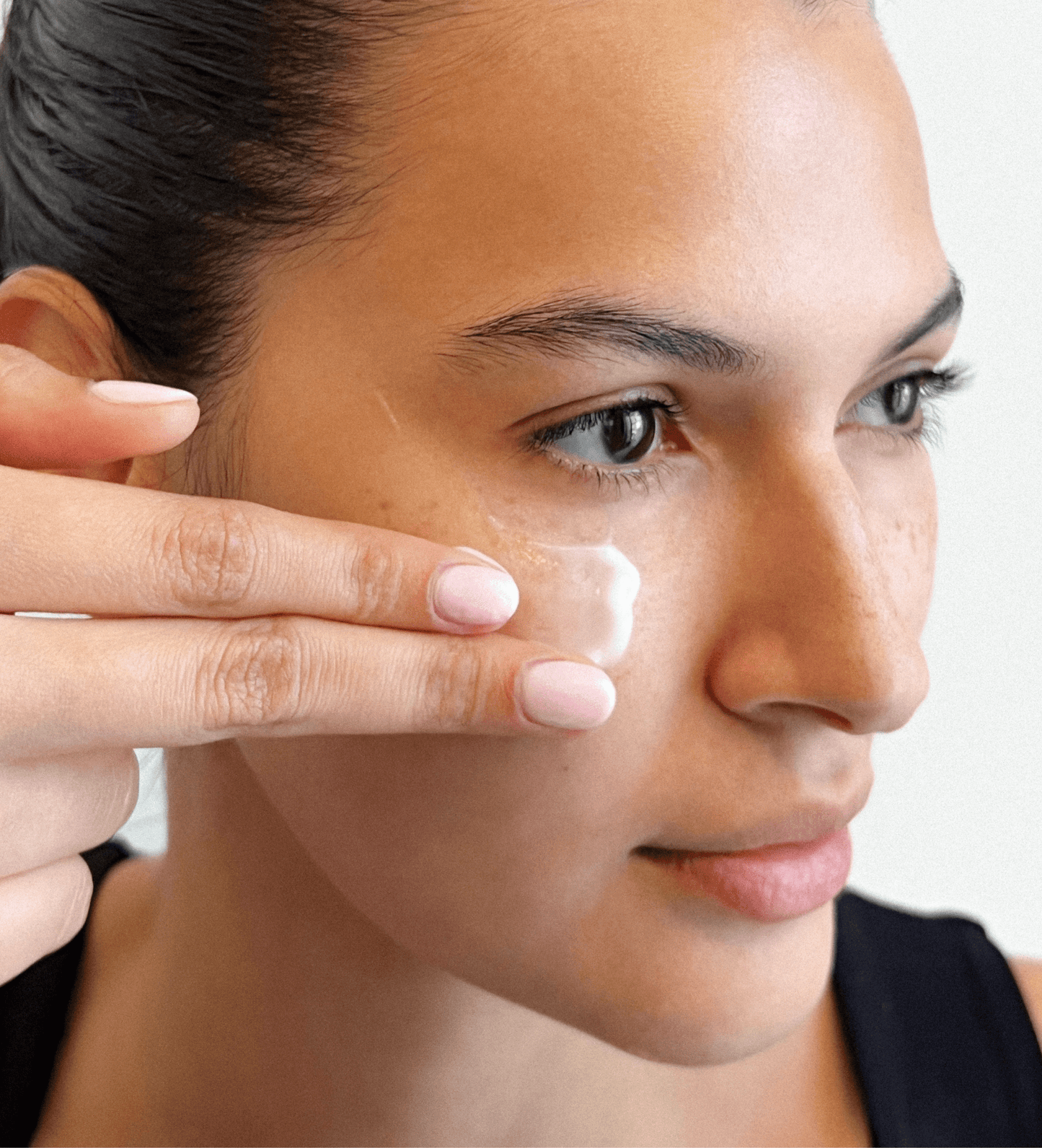 
                  
                    CACAYE Superfruit Fermented Renewal Cream Application
                  
                